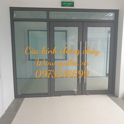 vách kính chống cháy 90 phút