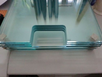 tôi kính cường lực theo yêu cầu