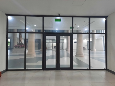 vách kính chống cháy EI30
